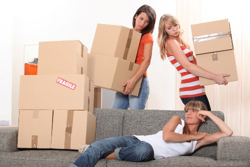 Urgent house move support in a London residential street